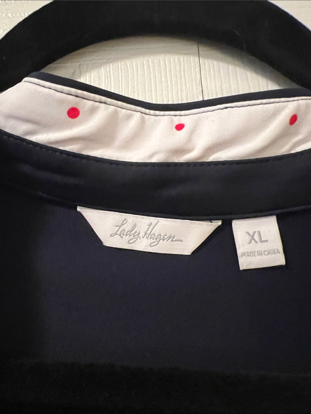 NWOT Lady Hagen Navy Sleeveless Womens Golf Polo with Red Polka Dot Trim - Picture 2 of 8
